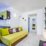 Lejlighed 2 Bedroom Stunning In