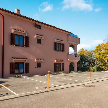 2 Bedroom Stunning In Lejlighed *